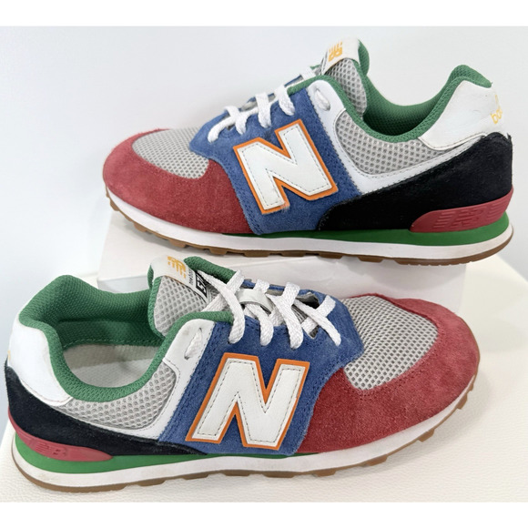 New Balance 574 Classics Youth Kids Size 5 - Picture 15 of 15